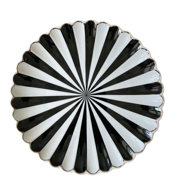 Monterey Bay Fine Porcelain Salad Plates 9in Black White Scallop Set of 4 NEW - Picture 9 of 10